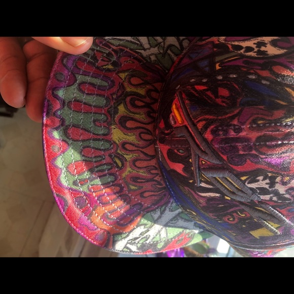 Hats. Caps, SnapBack and fitted sports hats. - Picture 13 of 16